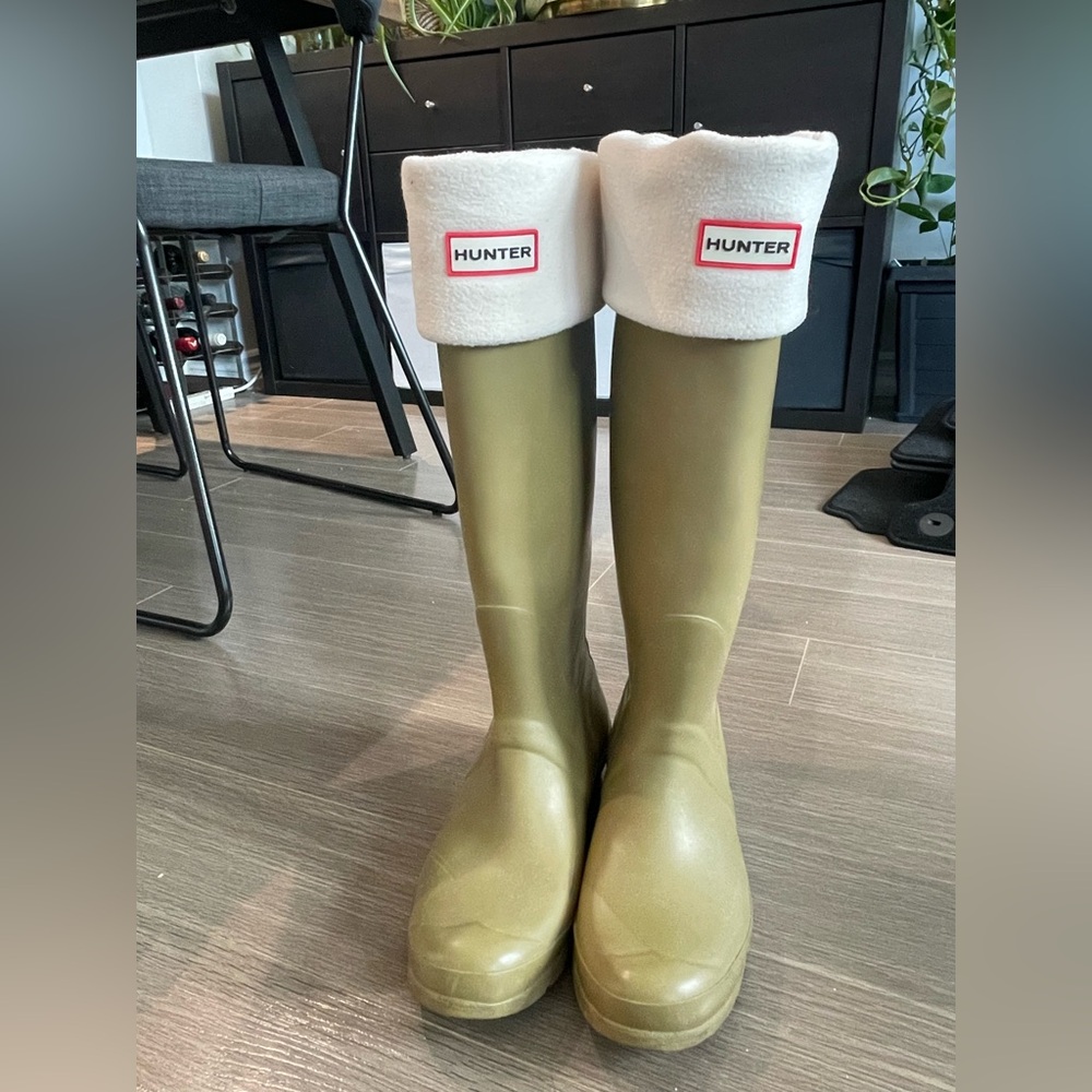 Hunter Olive Green Boots with Winter Sock Inserts